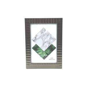 PORTA RETRATO EMOLDURADO 15X20